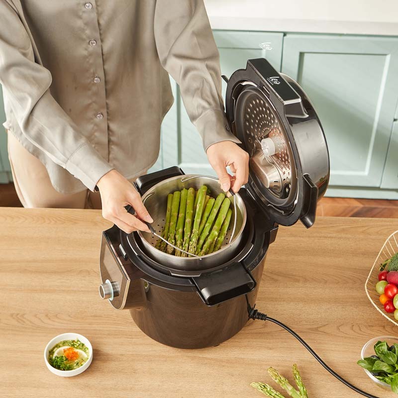 Autocuiseur intelligent connecté avec recettes LEO noir Kitchencook