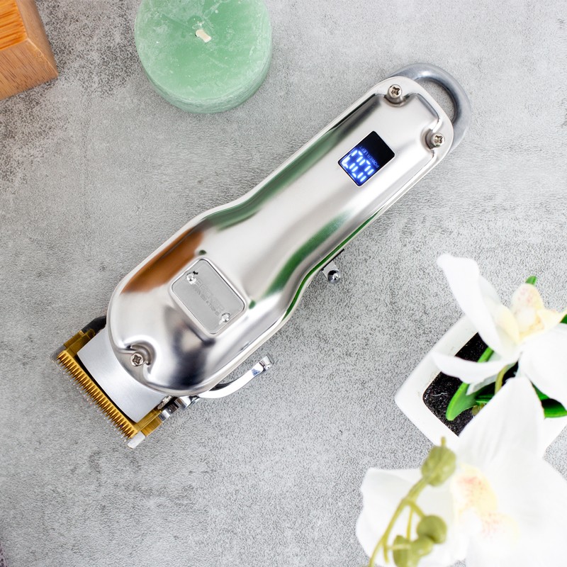 Tondeuse métal sans fil avec lames inox et mallette de rangement TMAX Becker