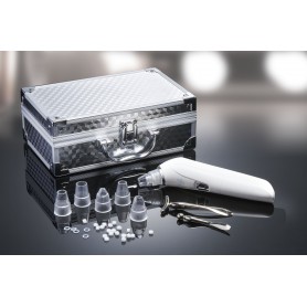 Aspirateur points noirs, applicateur de crème et masseur EPN2134 Yoghi